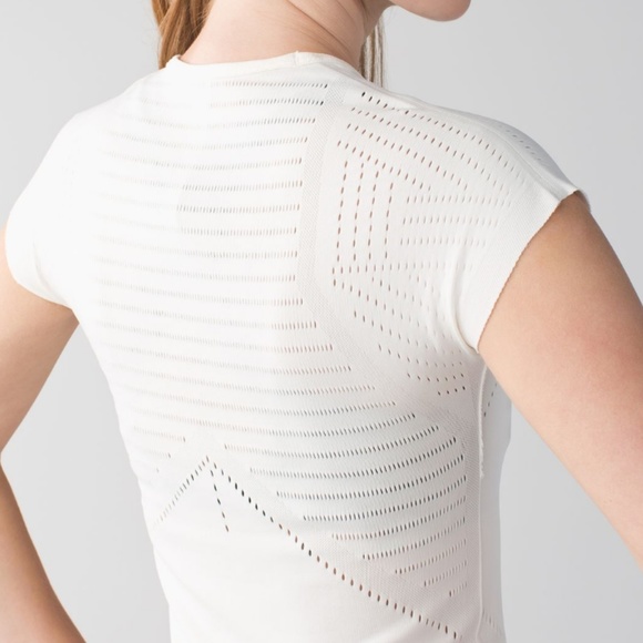 lululemon athletica Tops - Lululemon Time Warp Short Sleeve Ghost SZ 4
